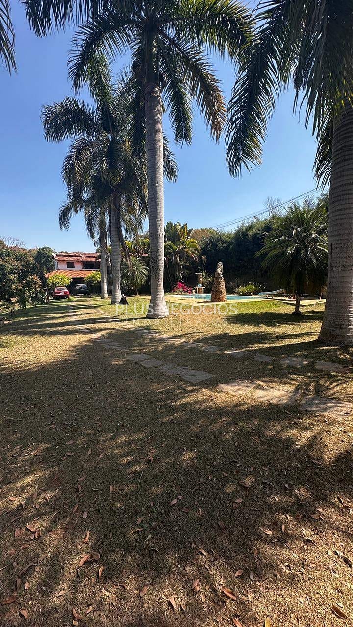 Chácara, 3 quartos, 4000 m² - Foto 1