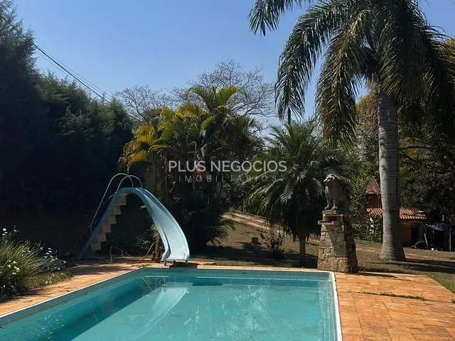 Chácara com 4000m² 3 quartos e 3 banheiros, à venda, no bairro Jundiaquara em Araçoiaba da Serra