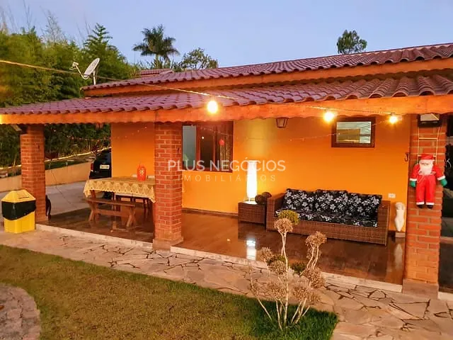 Chácara com 2000m² 3 quartos e 3 banheiros, à venda, no bairro votorantim em Ibiúna