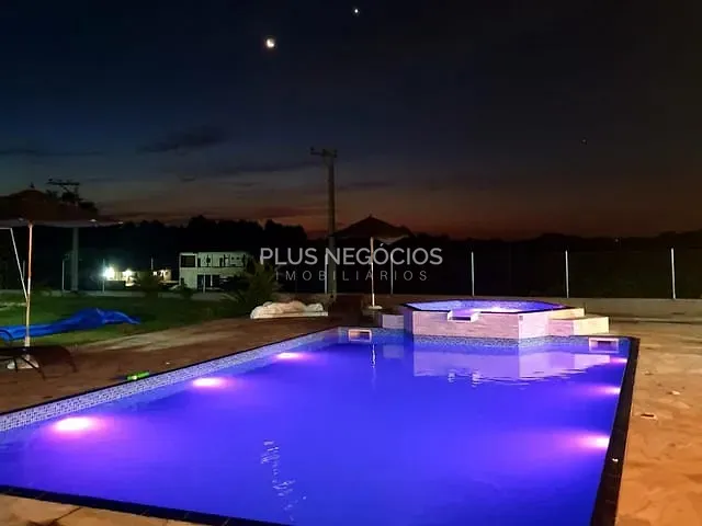 Chácara com 2000m² 3 quartos e 3 banheiros, à venda, no bairro votorantim em Ibiúna