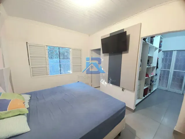 Chácara com 1000m² 4 quartos e 5 banheiros, à venda, no bairro Parque São Gabriel em Itatiba