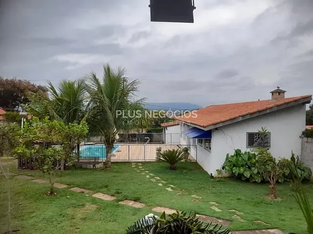Chácara com 1040m² 2 quartos e 3 banheiros, à venda, no bairro alvorada em Araçoiaba da Serra