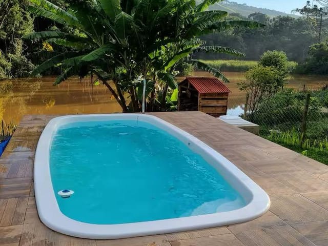 Chácara com 1522m² 2 quartos e 1 banheiro, à venda, no bairro Centro em Camanducaia