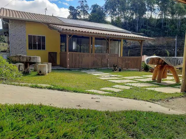 Chácara com 1522m² 2 quartos e 1 banheiro, à venda, no bairro Centro em Camanducaia