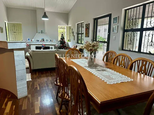 Chácara com 2500m² 3 quartos e 3 banheiros, à venda, no bairro Conj. Hab. Marino Godino em Piedade