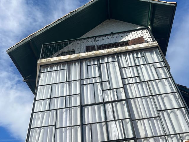 Sobrado com 330m² 3 quartos e 2 banheiros, à venda, no bairro Jardim Nova Extrema em Extrema