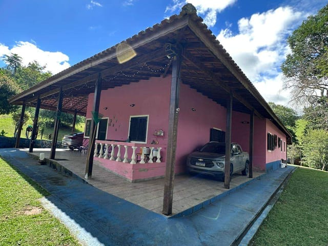 Chácara com 20600m² 4 quartos e 2 banheiros, à venda, no bairro Juncal em Extrema