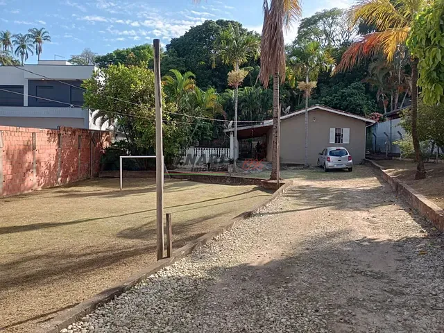 Chácara com 1560m² 3 quartos e 2 banheiros, à venda, no bairro Colinas de Indaiatuba em Indaiatuba