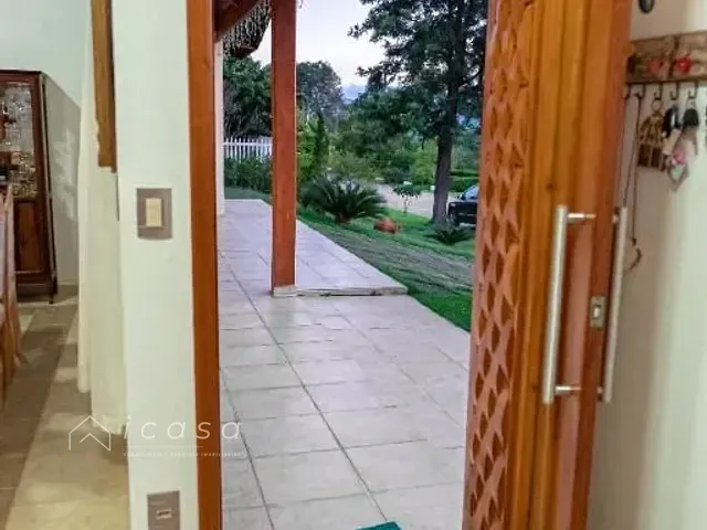 Chácara com 800m² 2 quartos e 2 banheiros, à venda, no bairro Chácaras Santa Rita em Caçapava