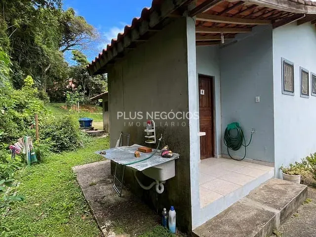 Chácara com 2000m² 2 quartos e 3 banheiros, à venda, no bairro cercado em Araçoiaba da Serra