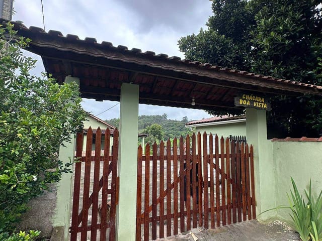 Chácara com 3000m² 2 quartos e 1 banheiro, à venda, no bairro Pessegueiro em Extrema