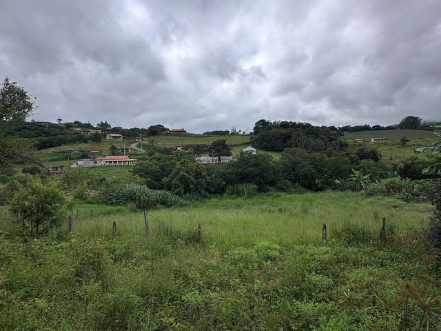 Chácara com 3000m² 2 quartos e 1 banheiro, à venda, no bairro Pessegueiro em Extrema