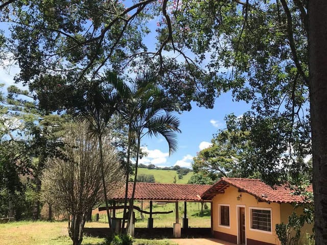 Chácara com 20000m² 2 quartos e 1 banheiro, à venda, no bairro Salto em Extrema