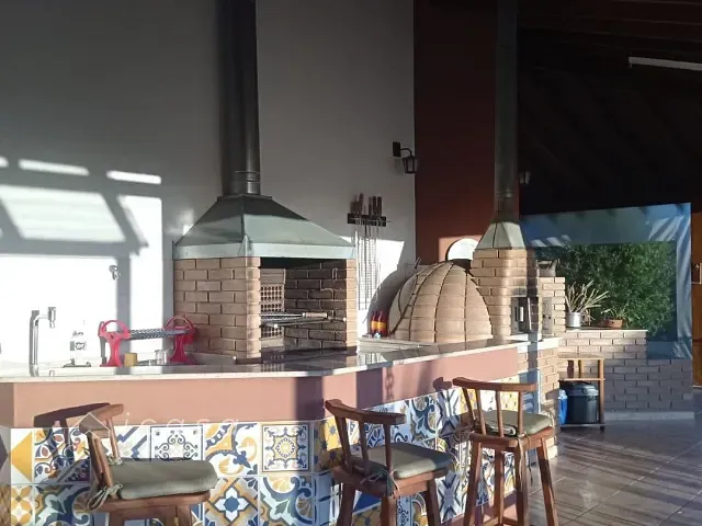 Chácara com 1680m² 4 quartos e 1 banheiro, à venda, no bairro Chácaras Santa Rita em Caçapava