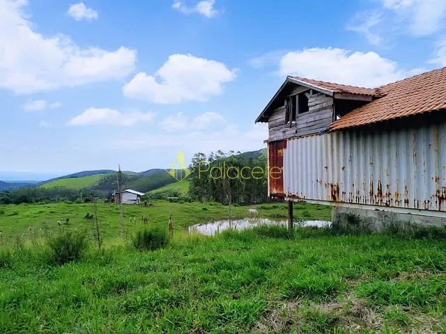 Chácara com 76000m², à venda, no bairro Ribeirão Grande em Pindamonhangaba