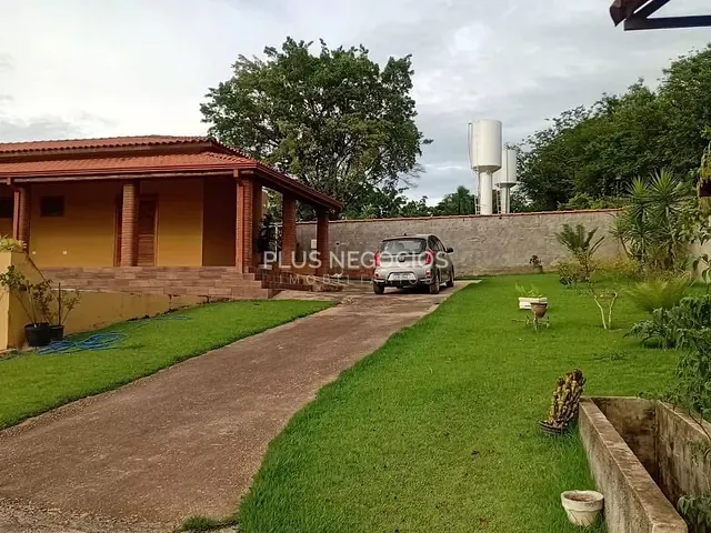 Chácara com 2000m² 2 quartos e 5 banheiros, à venda, no bairro Caguassu em Sorocaba