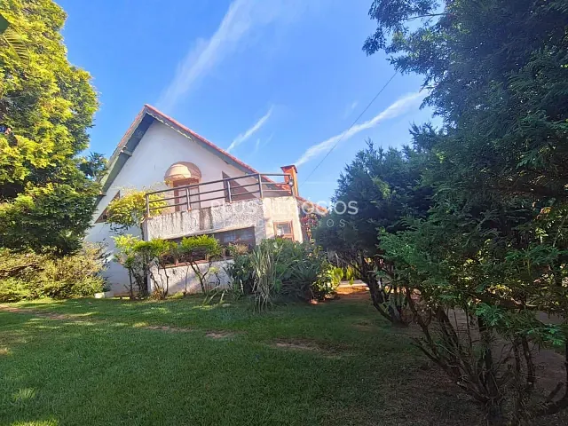 Chácara com 2465m² 9 quartos e 6 banheiros, à venda, no bairro lago azul em Araçoiaba da Serra