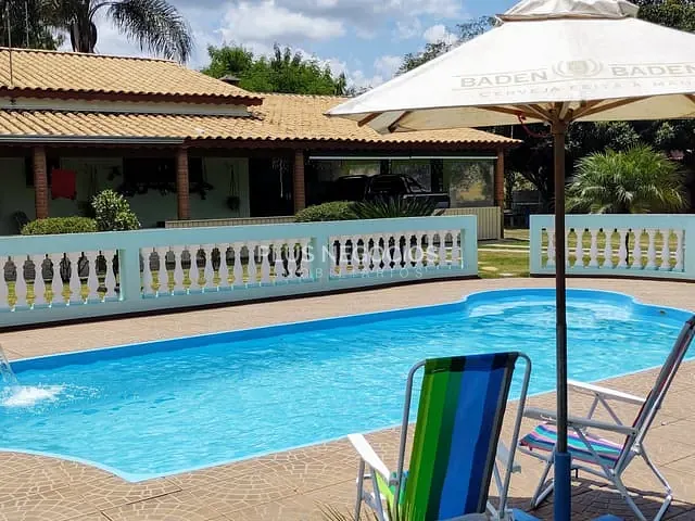 Chácara com 1200m² 2 quartos e 3 banheiros, à venda, no bairro Jardim dos Ipês em Salto de Pirapora