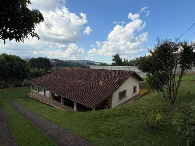 Chácara com 5000m² 3 quartos e 2 banheiros, à venda, no bairro Rodeio em Extrema