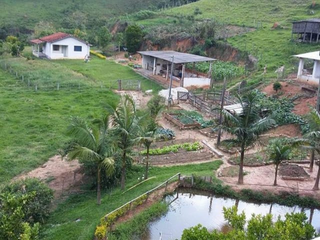 Chácara com 1452000m² 4 quartos e 5 banheiros, à venda, no bairro Zona Rural em Salesópolis