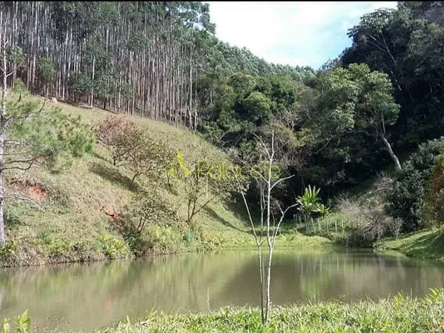 Chácara com 1452000m² 4 quartos e 5 banheiros, à venda, no bairro Zona Rural em Salesópolis
