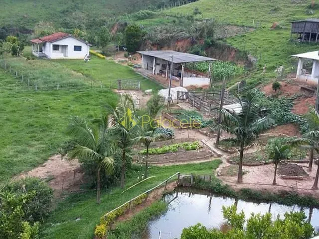Chácara com 1452000m² 4 quartos e 5 banheiros, à venda, no bairro Zona Rural em Salesópolis