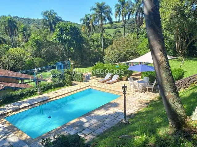 Chácara com 100000m² 13 quartos e 13 banheiros, à venda, no bairro Fazendinha em Piedade