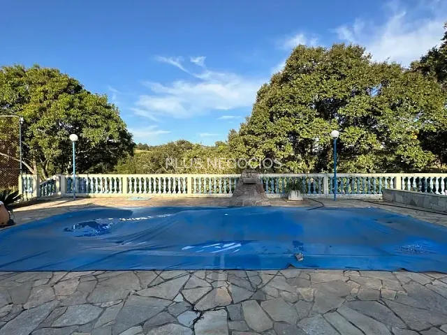 Chácara com 24750m² 4 quartos e 3 banheiros, à venda, no bairro piraporão em Piedade