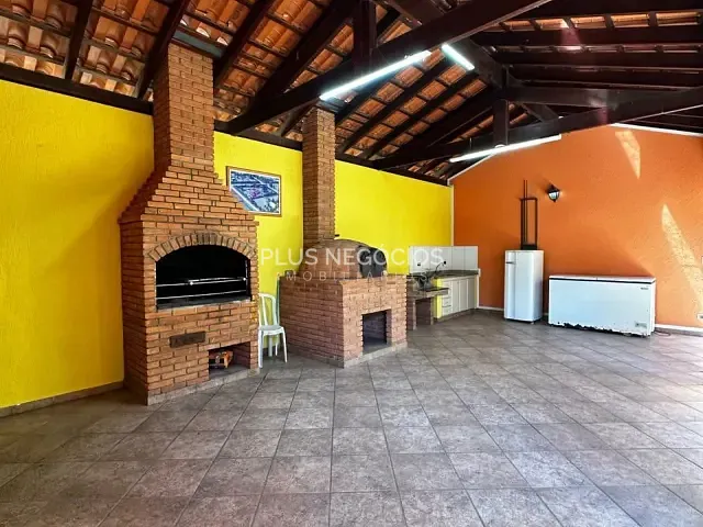 Chácara com 4000m² 3 quartos e 3 banheiros, à venda ou para alugar, no bairro jd alvorada em Araçoiaba da Serra