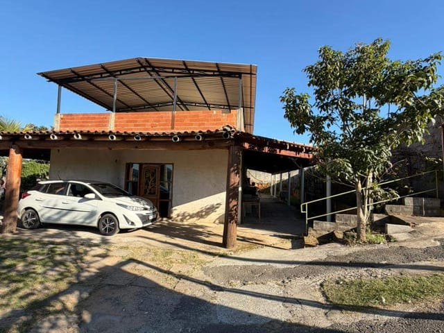 Chácara com 1500m² 4 quartos e 2 banheiros, à venda, no bairro Furnas em Extrema