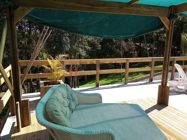 Chácara com 18000m² 4 quartos e 5 banheiros, para alugar, no bairro Itajacuru em Colombo