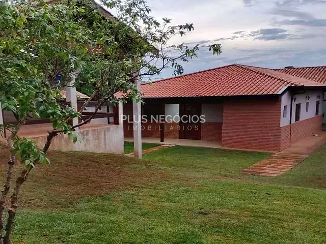 Chácara com 1400m² 3 quartos e 4 banheiros, à venda, no bairro Recanto Ipanema  do Meio em Araçoiaba da Serra