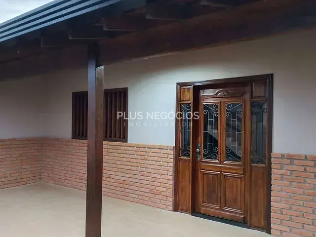 Chácara com 1400m² 3 quartos e 4 banheiros, à venda, no bairro Recanto Ipanema  do Meio em Araçoiaba da Serra