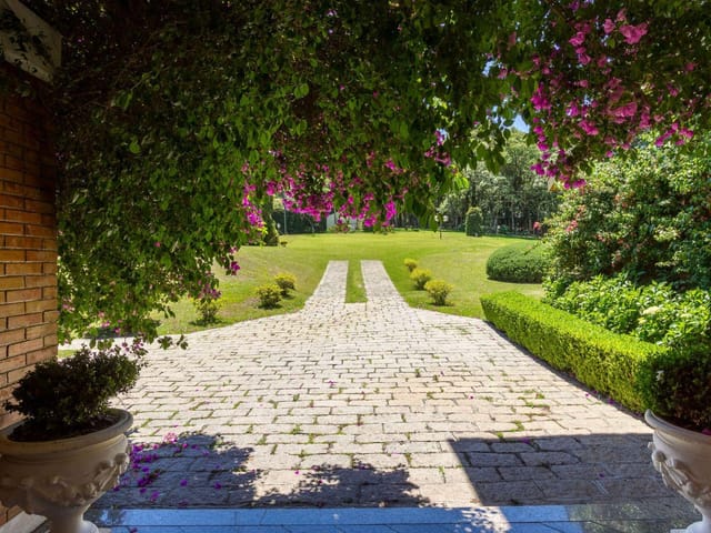 Chácara com 80667m² 5 quartos e 5 banheiros, à venda, no bairro Roseira de São Sebastião em São José dos Pinhais