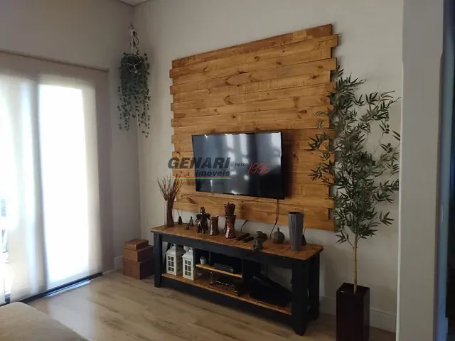 Chácara com 2500m² 3 quartos e 4 banheiros, à venda, no bairro Terras de Itaici em Indaiatuba