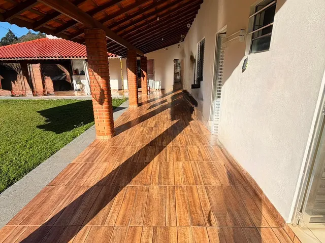 Chácara com 3000m² 3 quartos e 2 banheiros, à venda, no bairro Areias em Itapeva