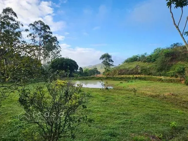 Chácara com 130205m² 5 quartos e 4 banheiros, à venda, no bairro Sobrado em São José dos Campos