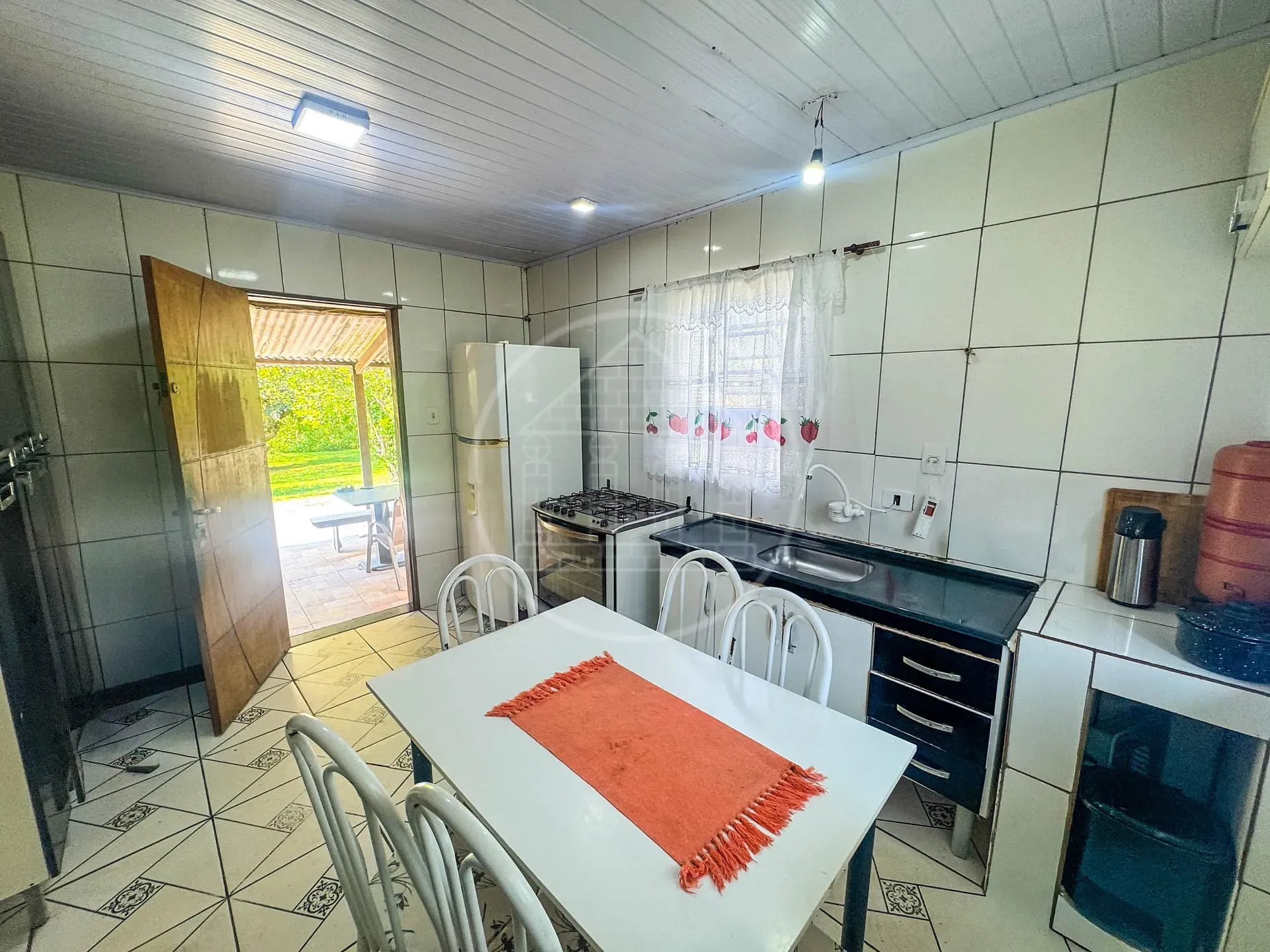 Sítio, 1 quarto, 3240 m² - Foto 11