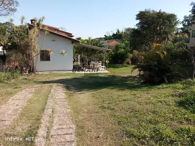Chácara com 1000m² 2 quartos e 2 banheiros, à venda, no bairro Terras de Itaici em Indaiatuba