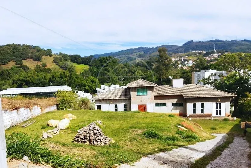 Sítio, 4 quartos, 1200 m² - Foto 1