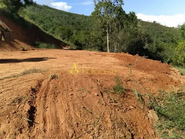 Chácara com 24200m², à venda, no bairro Mandú em Pindamonhangaba