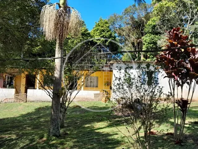 Chácara com 860m² 4 quartos e 2 banheiros, à venda, no bairro Jardim Santa Tereza em São Paulo