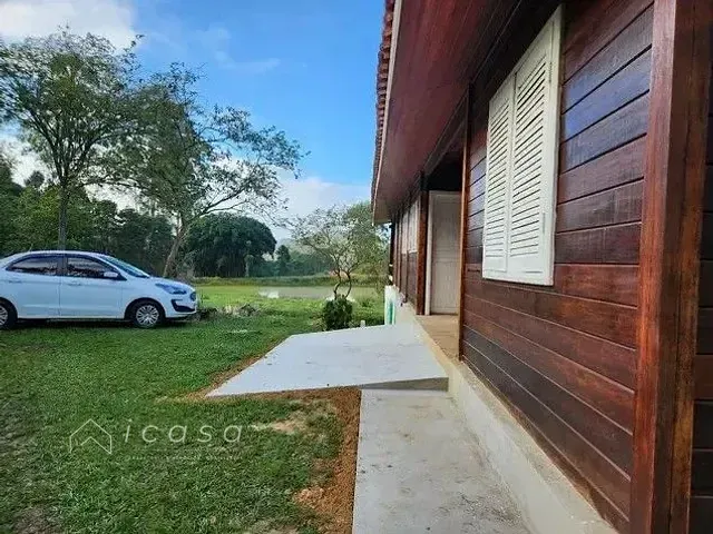 Chácara com 130m² 4 quartos e 2 banheiros, à venda, no bairro Bairro do Sertãozinho em São José dos Campos
