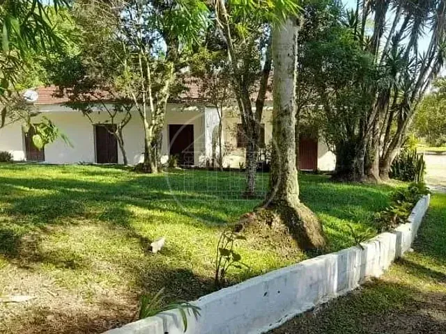 Chácara com 4388m² 4 quartos e 5 banheiros, à venda, no bairro Filipinho em Embu-Guaçu