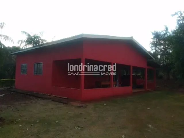 Chácara com 3300m² 3 quartos e 1 banheiro, à venda, no bairro Zona Rural em Cambé