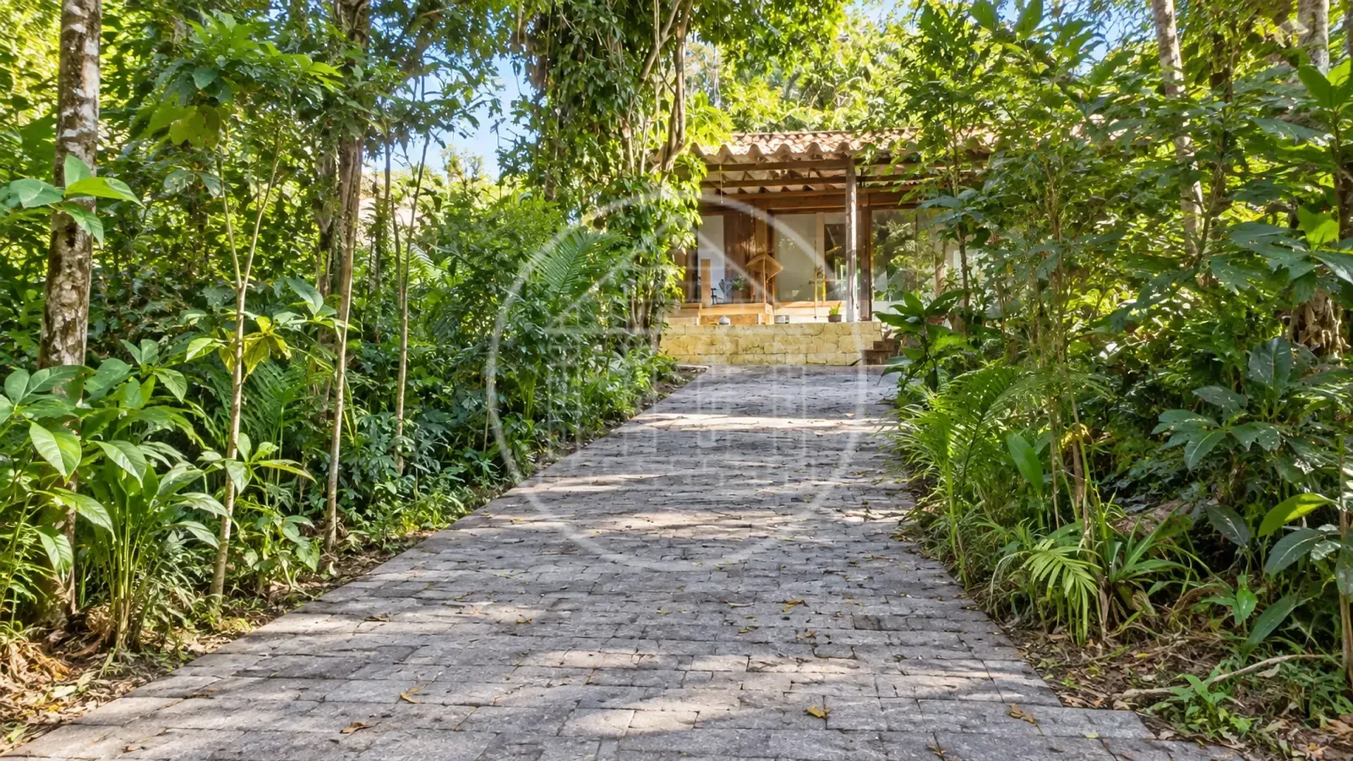 Chácara, 3 quartos, 1580 m² - Foto 1