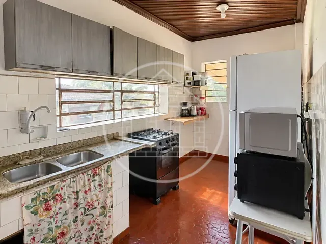 Chácara com 1580m² 3 quartos e 2 banheiros, à venda, no bairro Jardim Shangrilá (Zona Sul) em São Paulo