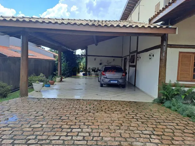 Chácara com 1000m² 4 quartos e 5 banheiros, à venda, no bairro Terras de Itaici em Indaiatuba