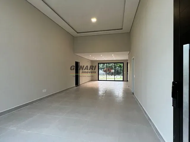Chácara com 1000m² 3 quartos e 5 banheiros, à venda, no bairro Terras de Itaici em Indaiatuba