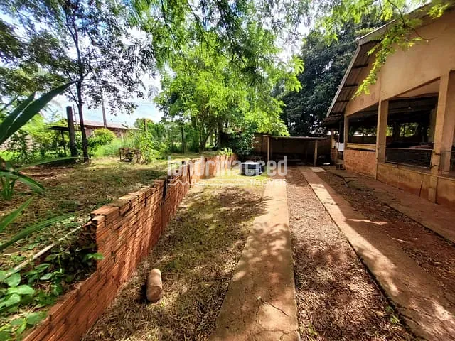 Chácara com 5600m² 2 quartos e 1 banheiro, à venda, no bairro Dom Pedro I em Londrina